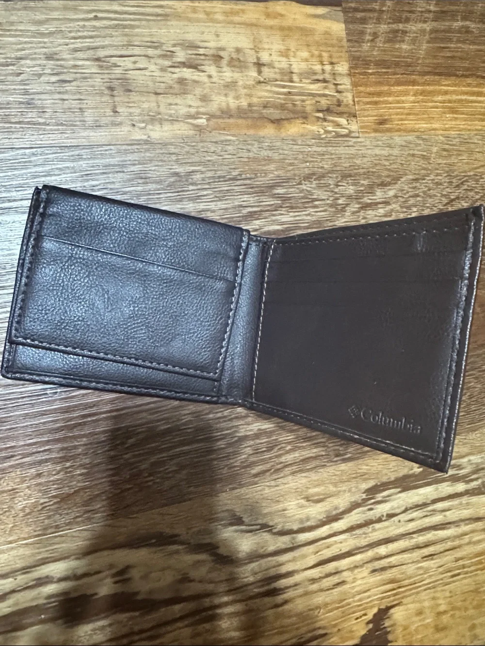 Columbia Men's Dark Brown Leather Wallet